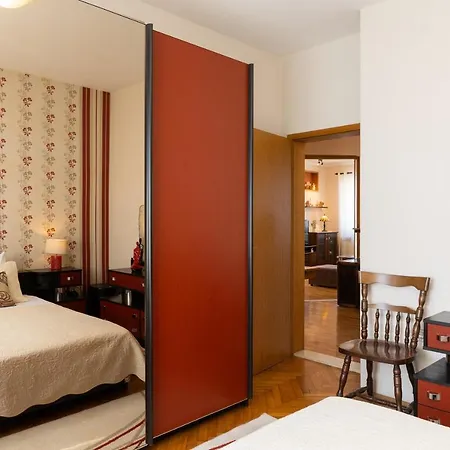 Apartman Falkoni *
