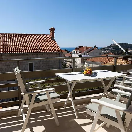 Apartman Falkoni *