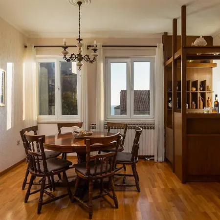 Apartman Falkoni